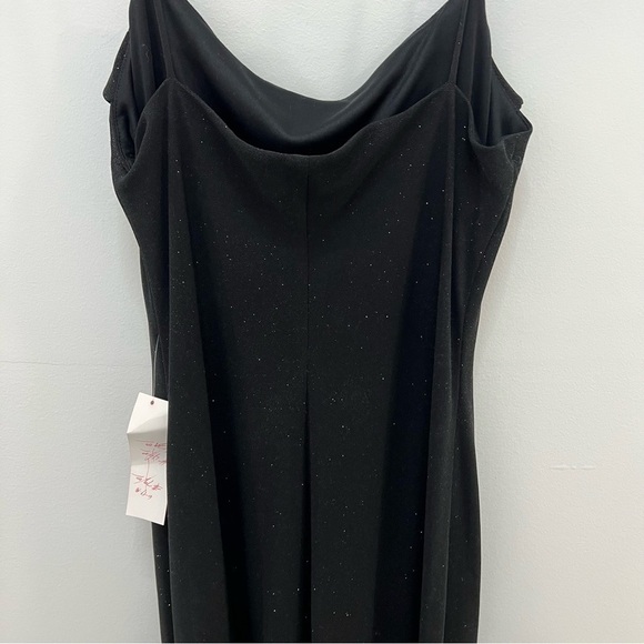 Nwt Sparkling Black floor length black tie formal gown - Picture 4 of 8